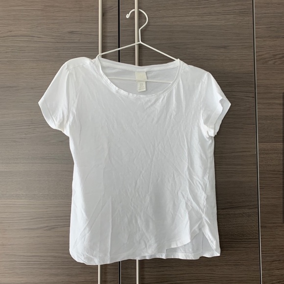 H&M White Tee - Picture 4 of 7